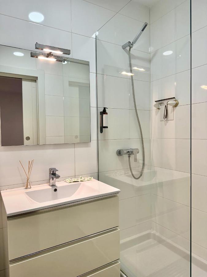 Urbe10 Santa Lucia 1 Bedroom Apartment 1A Málaga Eksteriør billede